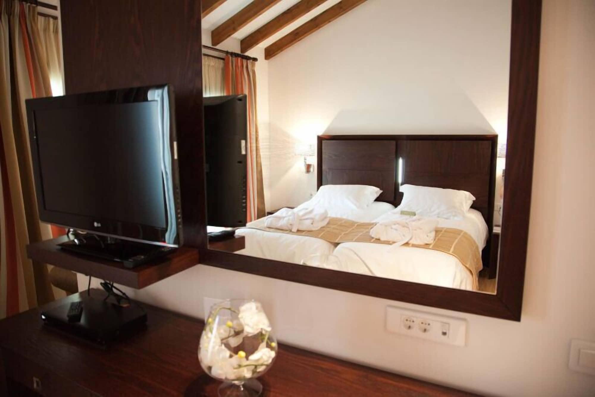 Kalavrita Canyon Hotel & Spa ภายนอก รูปภาพ